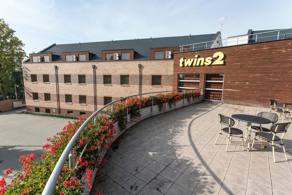 Hotel Twins II ワルシャワ エクステリア 写真